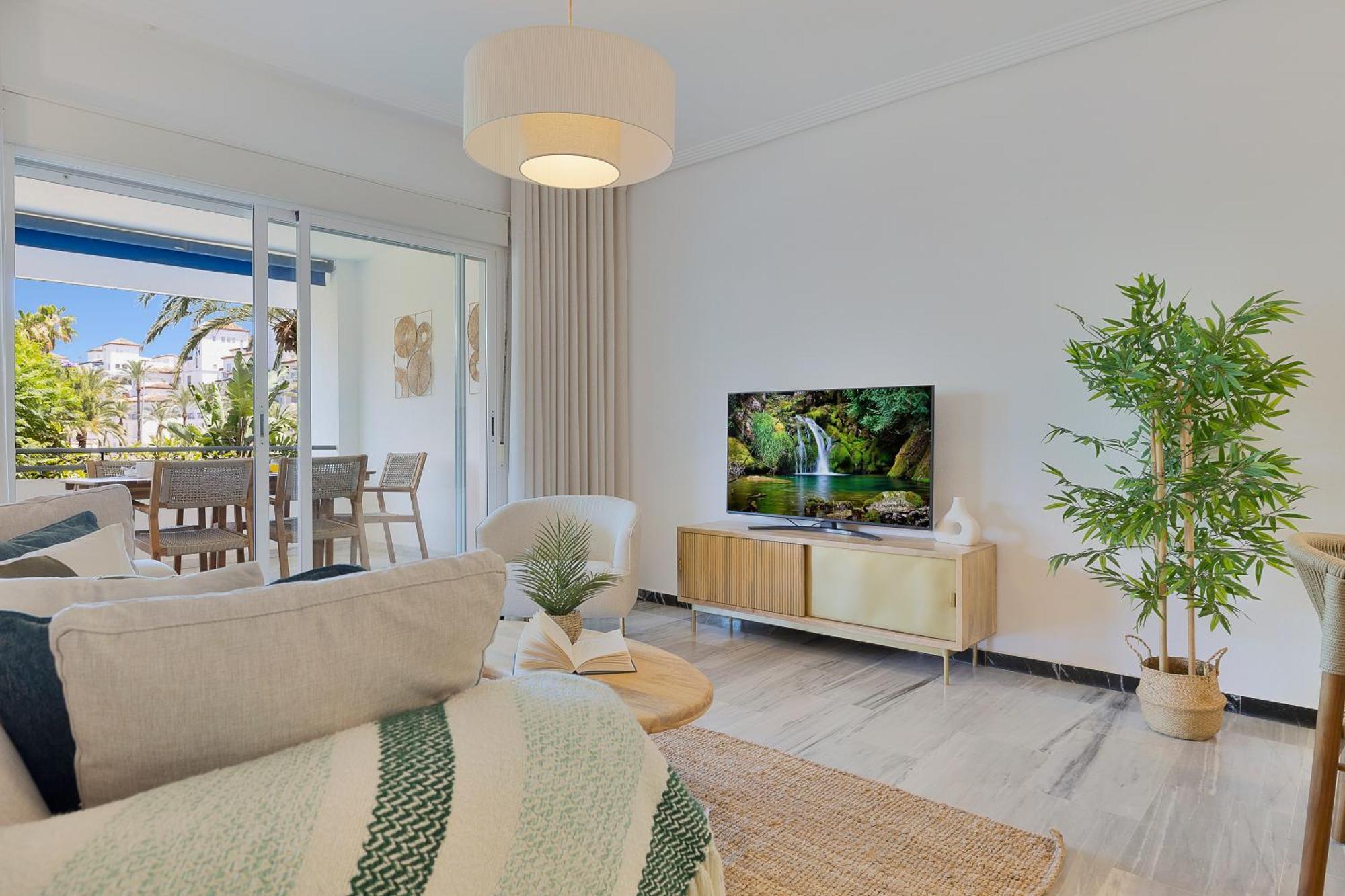 2 Bedroom Apartment In Medina Garden - Puerto Banus Marbella Eksteriør billede